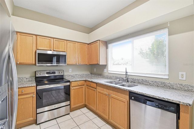 11006 SAILBROOKE DRIVE, Riverview, FL 33579