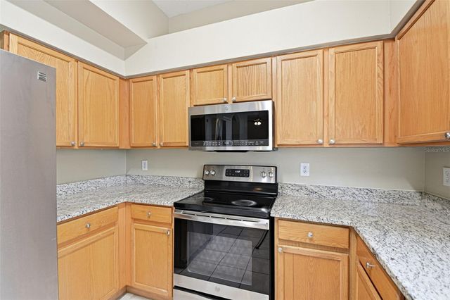 11006 SAILBROOKE DRIVE, Riverview, FL 33579