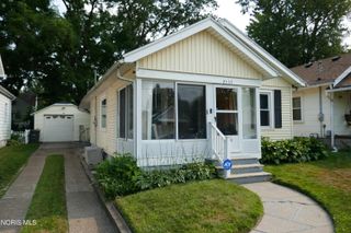 2555 Westbrook Drive, Toledo, OH 43613