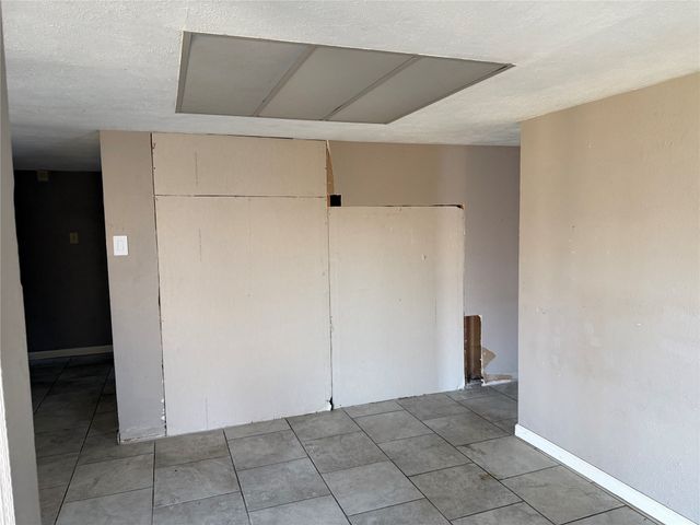 1425 Whittenburg Drive, Fort Worth, TX 76134