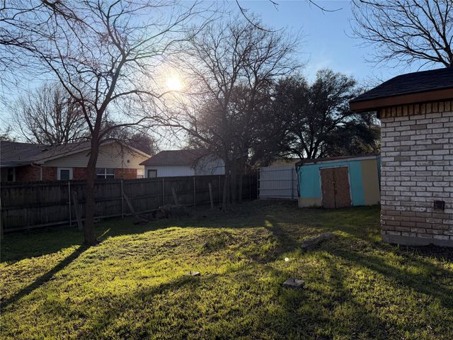 1425 Whittenburg Drive, Fort Worth, TX 76134