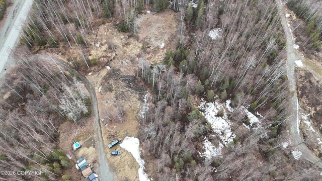 19160 W Susitna Parkway, Big Lake, AK 99652