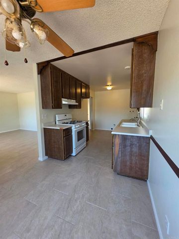 601 Corona Street, Hemet, CA 92545
