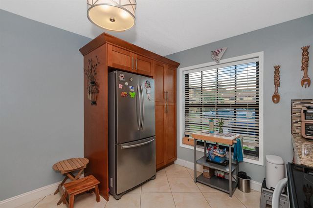2634 NW 47th Lane 2634, Lauderdale Lakes, FL 33313