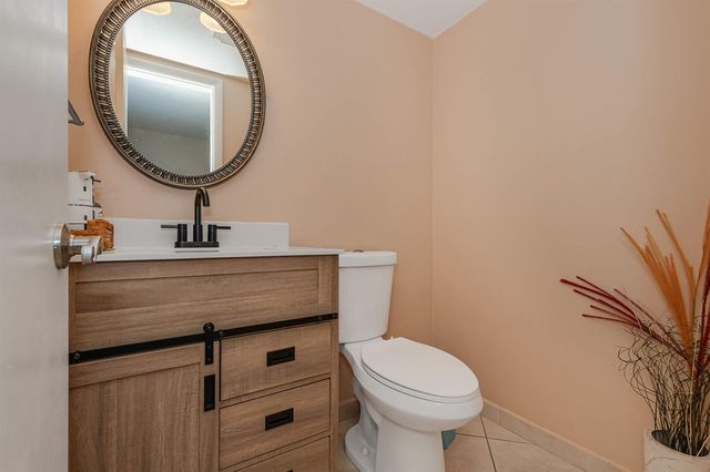 2634 NW 47th Lane 2634, Lauderdale Lakes, FL 33313
