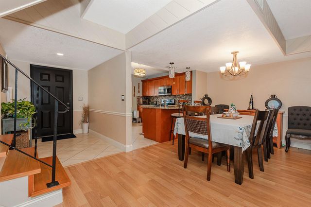 2634 NW 47th Lane 2634, Lauderdale Lakes, FL 33313