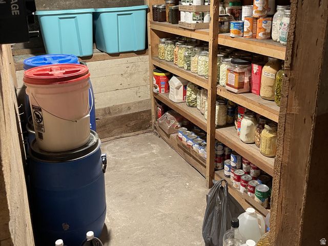 359 N 100 W, Moroni, UT 84646