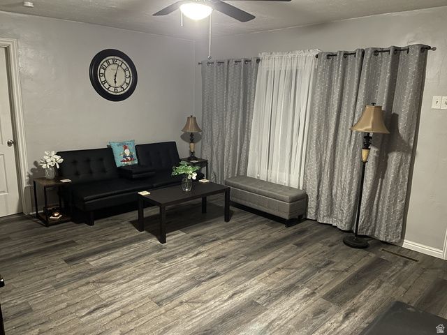 359 N 100 W, Moroni, UT 84646