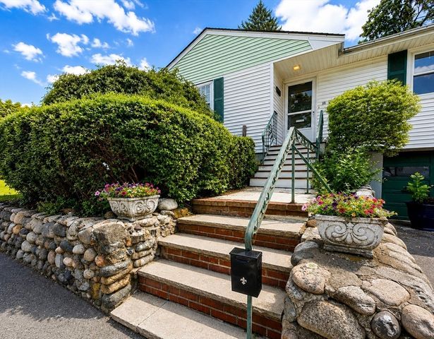 35 Northend Avenue, Salem, MA 01970
