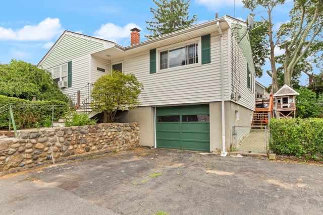35 Northend Avenue, Salem, MA 01970