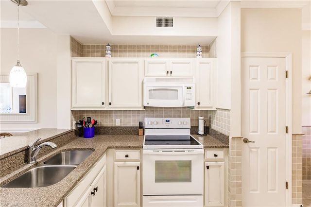 14521 Legends BLVD N # 106, Fort Myers, FL 33912