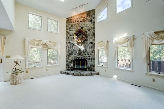 44 Colonial Circle, Perinton, NY 14450