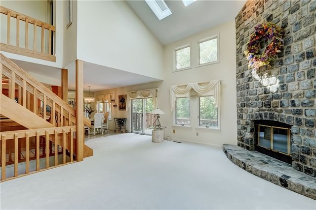 44 Colonial Circle, Perinton, NY 14450