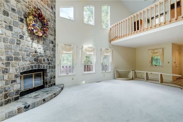 44 Colonial Circle, Perinton, NY 14450