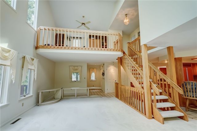 44 Colonial Circle, Perinton, NY 14450