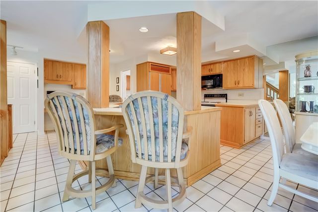 44 Colonial Circle, Perinton, NY 14450