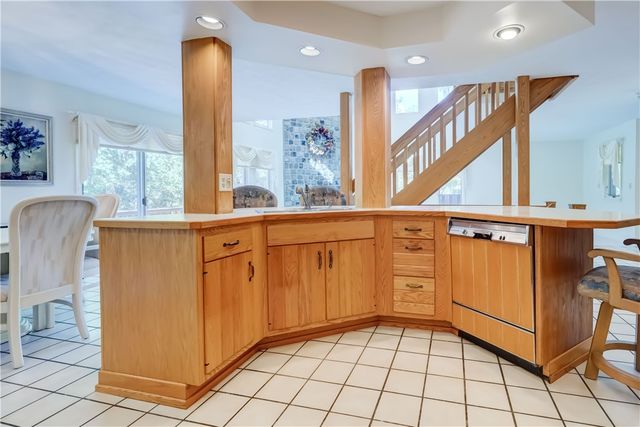 44 Colonial Circle, Perinton, NY 14450