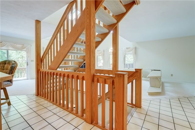 44 Colonial Circle, Perinton, NY 14450