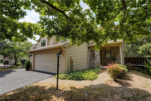 44 Colonial Circle, Perinton, NY 14450