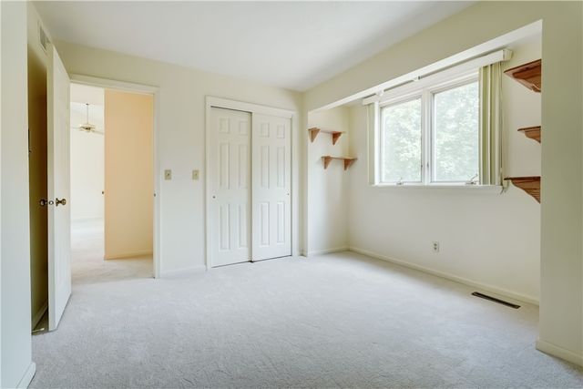 44 Colonial Circle, Perinton, NY 14450