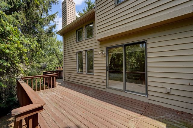 44 Colonial Circle, Perinton, NY 14450