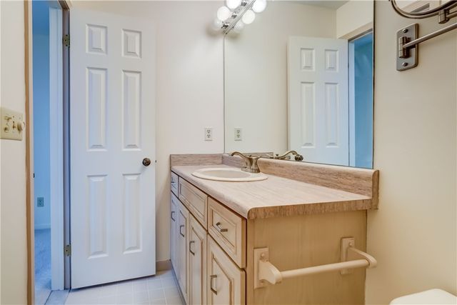 44 Colonial Circle, Perinton, NY 14450