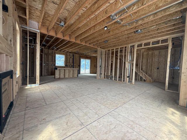 W239N5533 Fieldstone Pass CIRCLE, Sussex, WI 53089