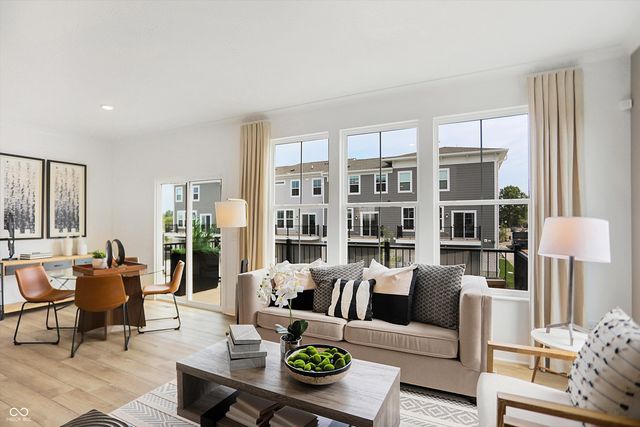 6560 Halsey Street, Zionsville, IN 46077