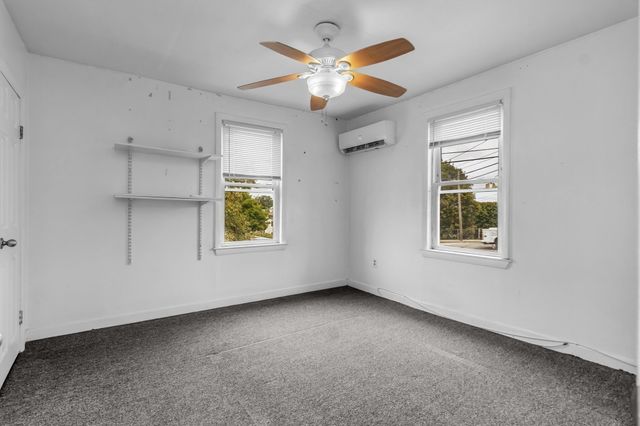 3 Cleveland St, Salem, MA 01970