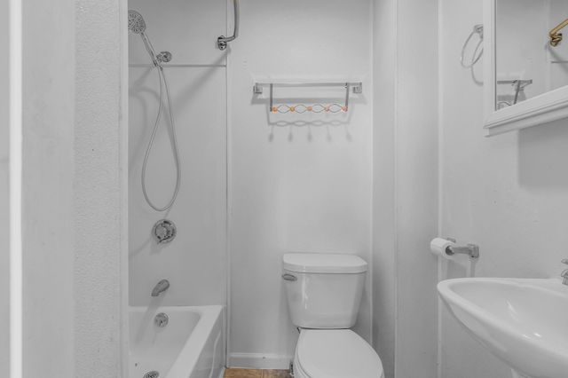 3 Cleveland St, Salem, MA 01970