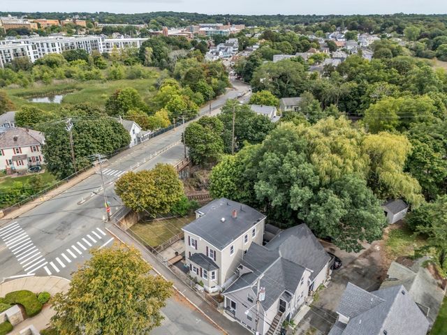 3 Cleveland St, Salem, MA 01970