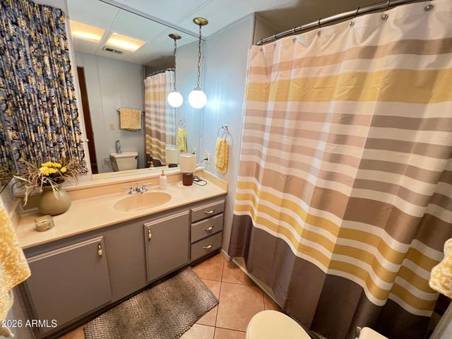 2260 N Floyd Drive, Mesa, AZ 85215