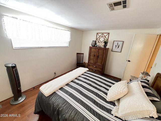 2260 N Floyd Drive, Mesa, AZ 85215