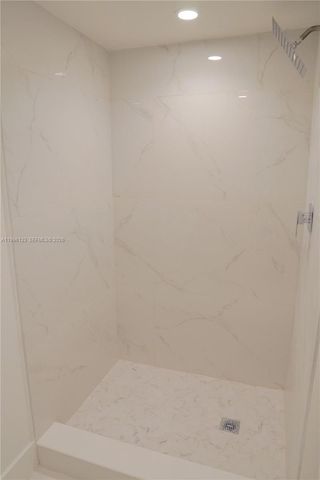 10865 SW 112th Ave 203, Miami, FL 33176