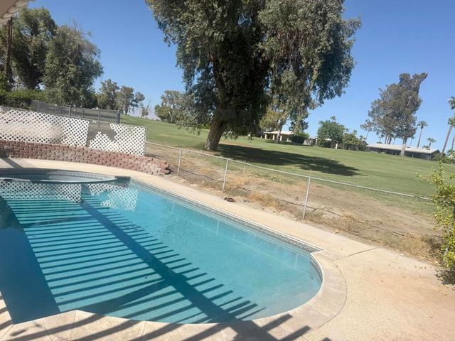 43586 Virginia Avenue, Palm Desert, CA 92211