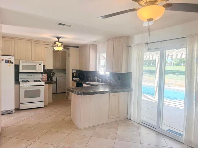 43586 Virginia Avenue, Palm Desert, CA 92211
