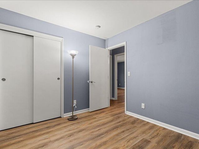 5375 S Allenwood LANE, Hales Corners, WI 53130