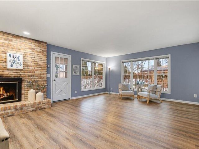 5375 S Allenwood LANE, Hales Corners, WI 53130