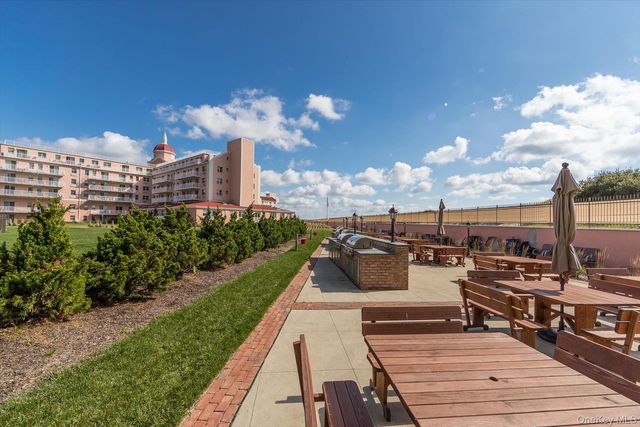 2 Richmond Road 4A, Lido Beach, NY 11561