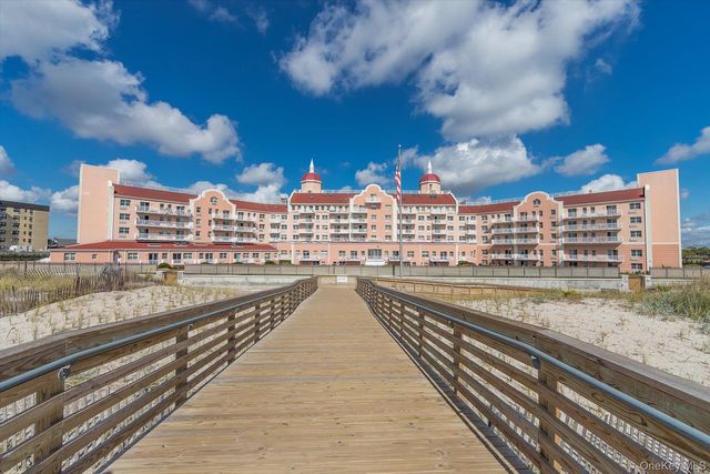 2 Richmond Road 4A, Lido Beach, NY 11561