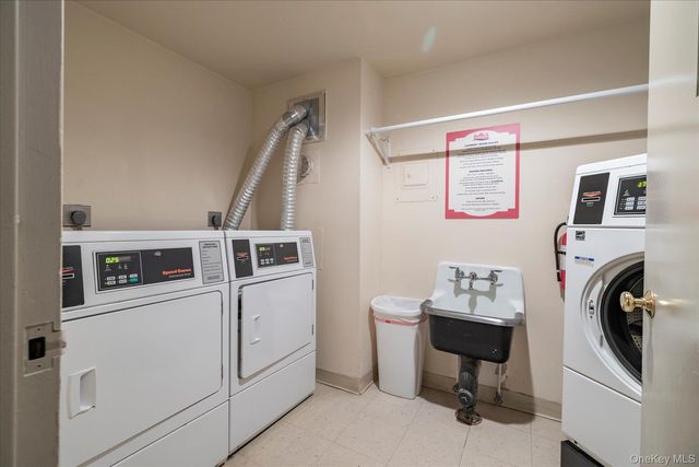 2 Richmond Road 4A, Lido Beach, NY 11561