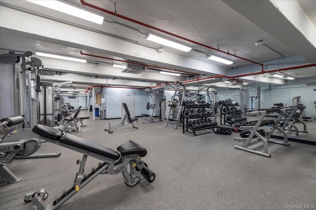 2 Richmond Road 4A, Lido Beach, NY 11561