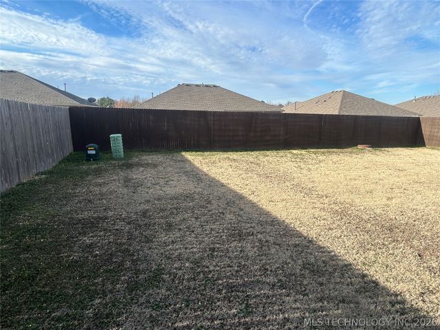 25344 E 93rd Street S, Broken Arrow, OK 74014