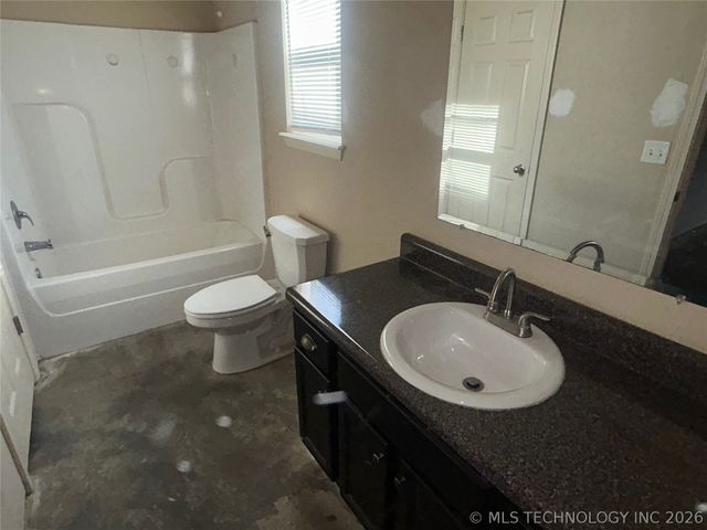 25344 E 93rd Street S, Broken Arrow, OK 74014