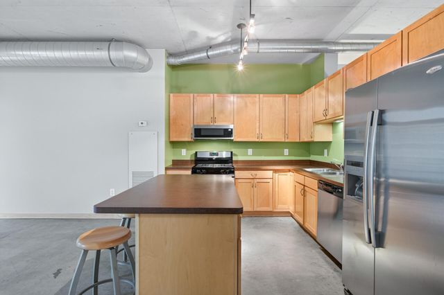 720 4th Street N 310, Minneapolis, MN 55401