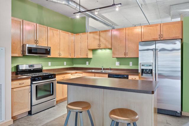 720 4th Street N 310, Minneapolis, MN 55401
