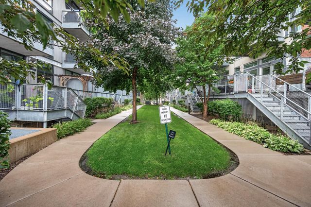 720 4th Street N 310, Minneapolis, MN 55401
