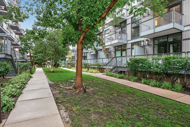 720 4th Street N 310, Minneapolis, MN 55401