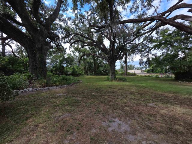 7326 SE Farm Road, Lee, FL 32059