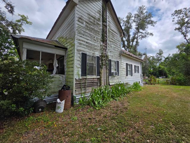 7326 SE Farm Road, Lee, FL 32059